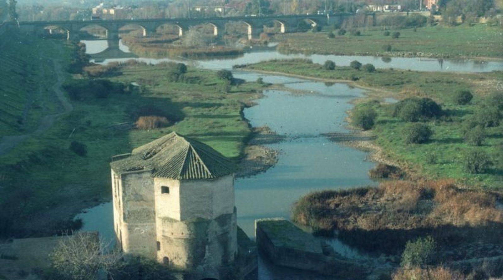 Historia de los molinos del Guadalquivir cordobés en fotografías
