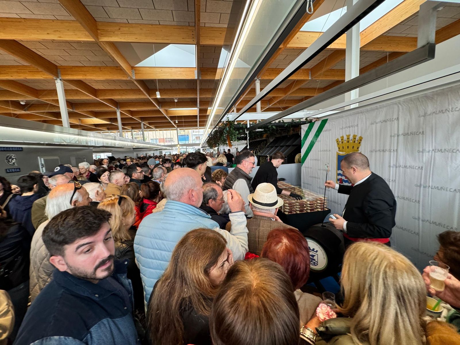 Así ha sido la inauguración del mercado municipal de Almuñécar