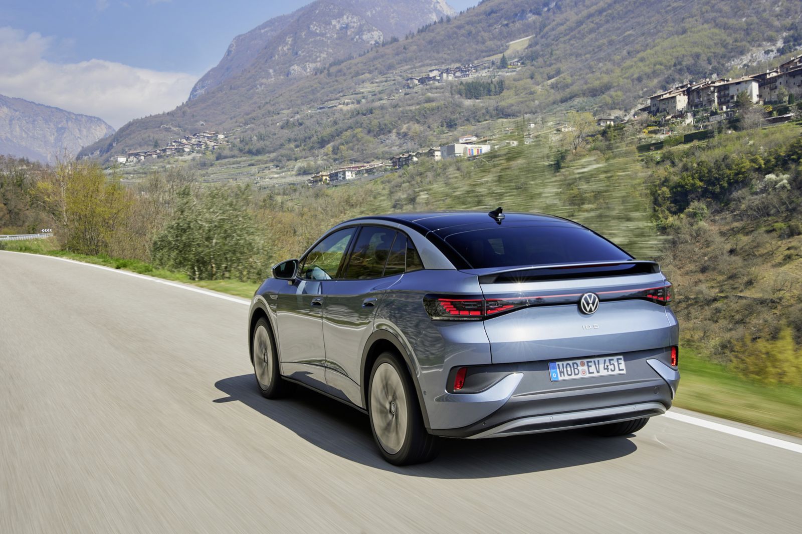 El ID.4 convertido en coupé, el Volkswagen ID.5, ya está a la venta desde 50.020 euros