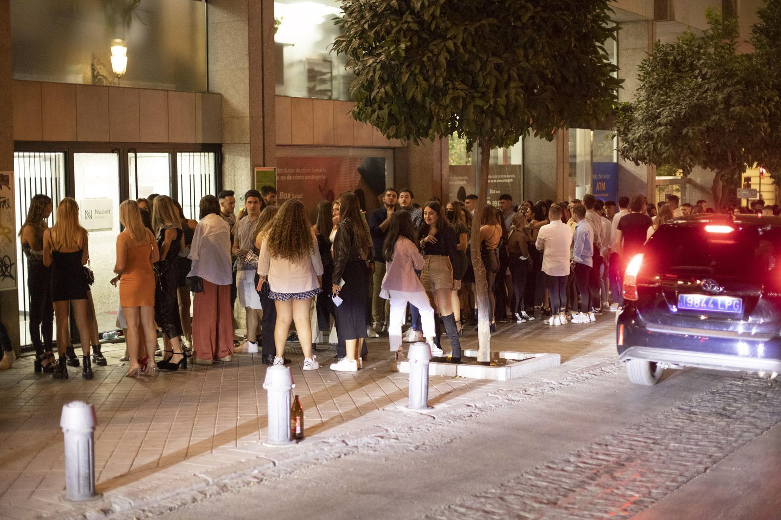 Fotos: así fue la primera noche de Granada en la nueva normalidad
