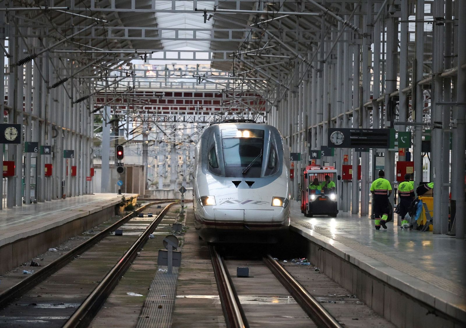 Un AVE en la estación María Zambrano de Málaga.