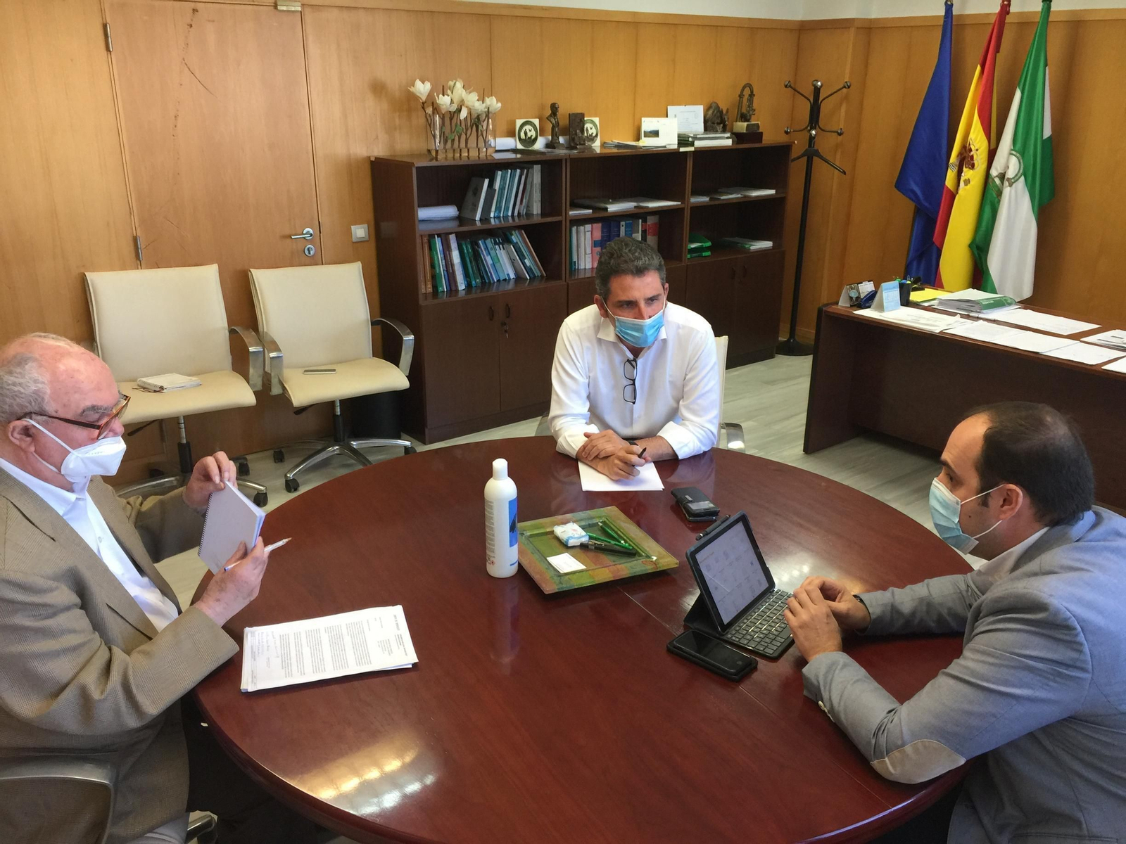 Juan Antonio Millán, Álvaro Burgos y Sergio Arjona.