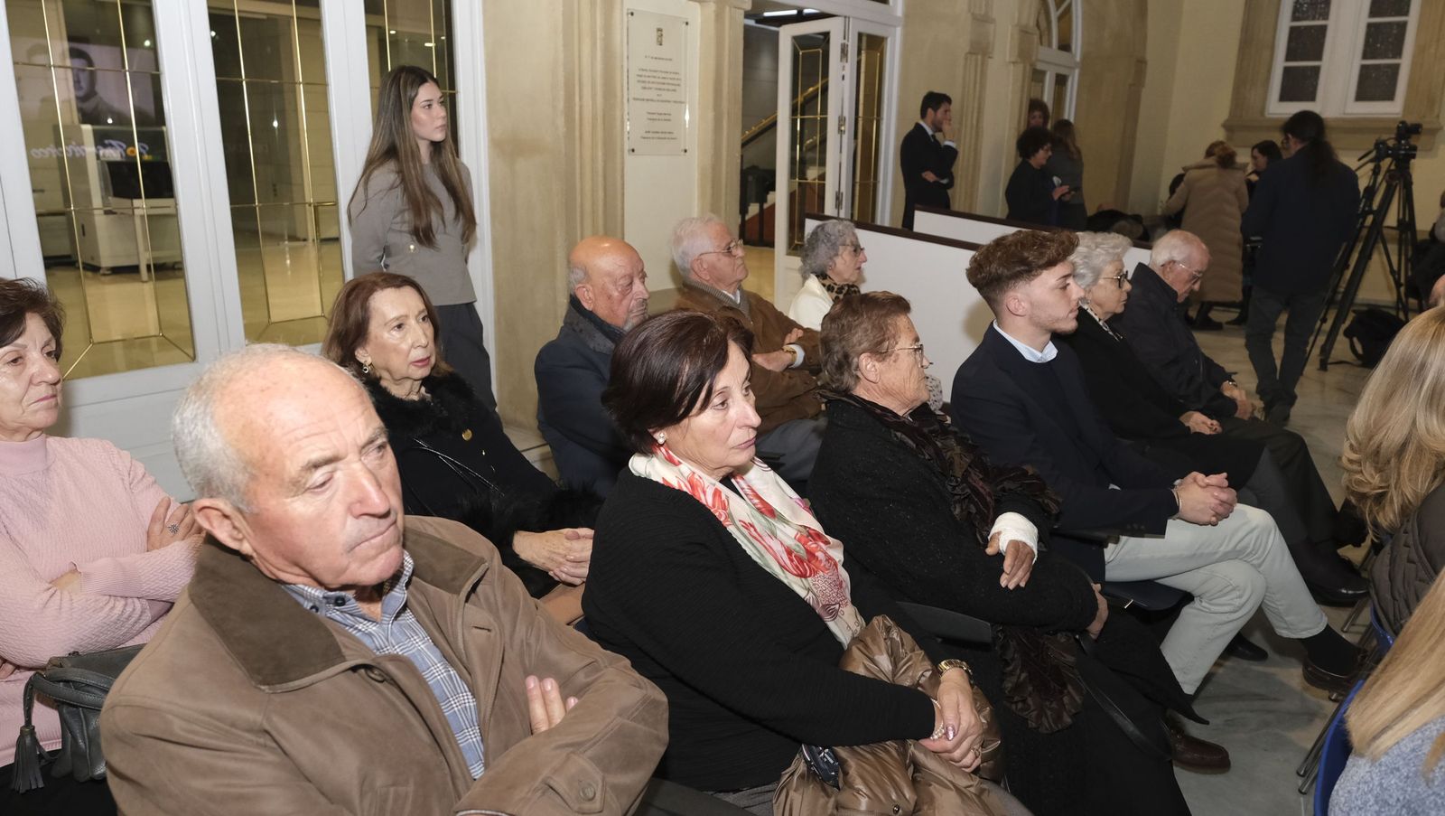 Las fotografías de la entrega del Escudo de Oro de la Provincia al Doctor Francisco Ortega Viñolo