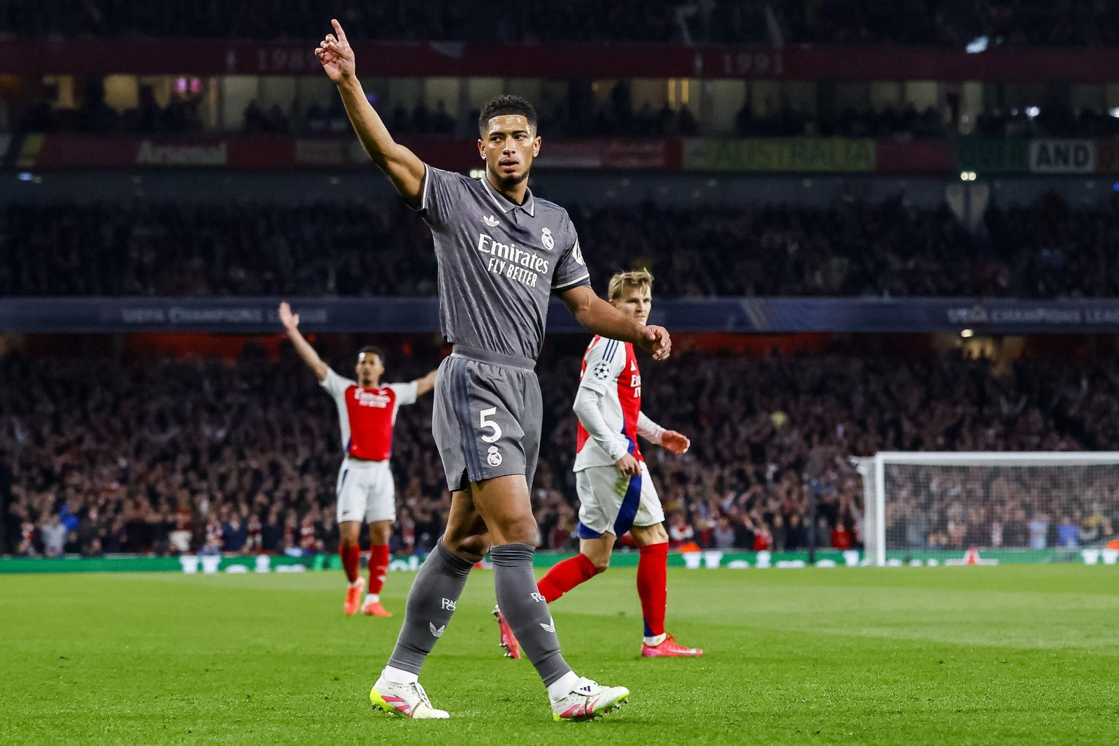 Las mejores fotos del Arsenal - Real Madrid