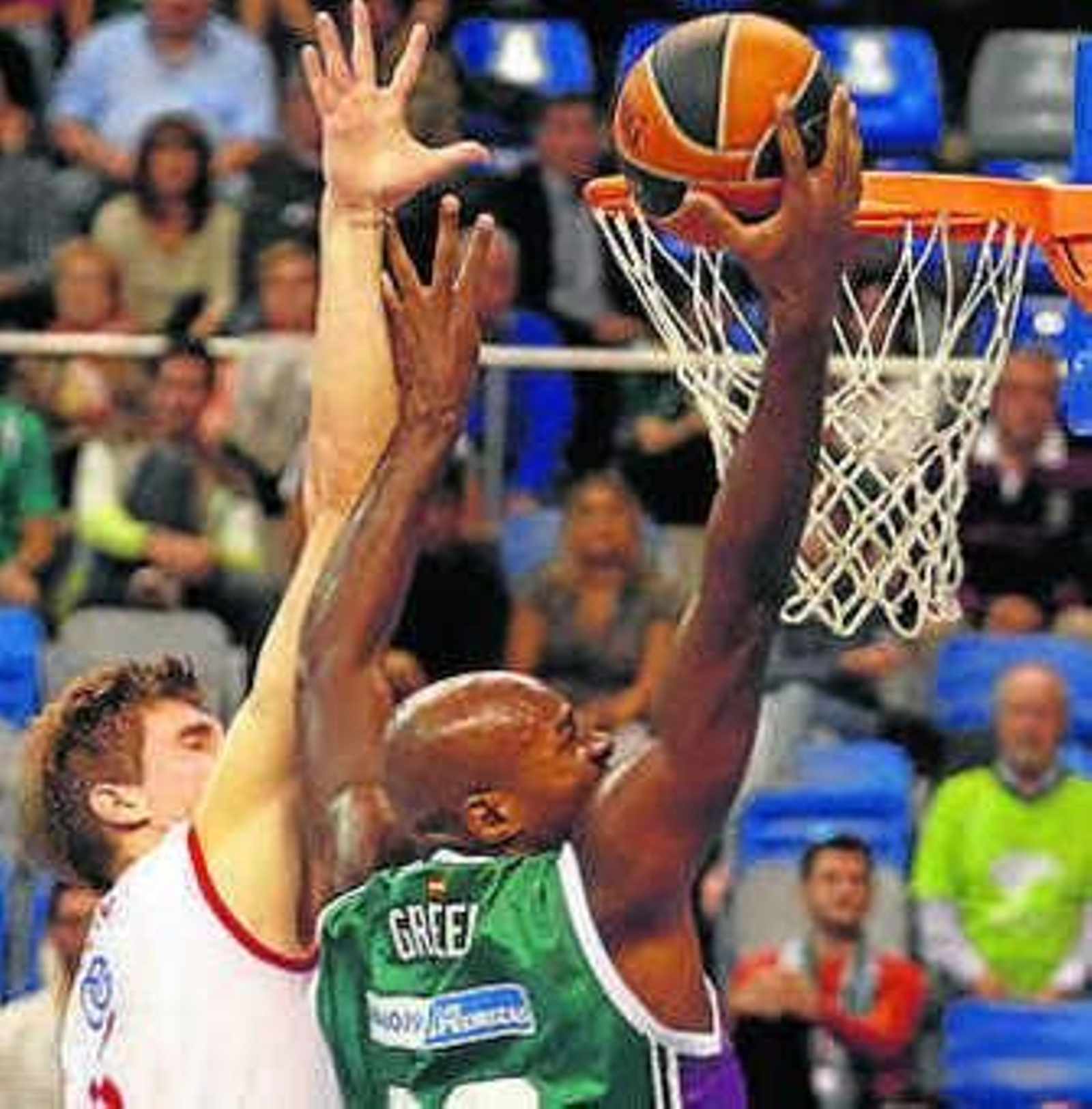 García, con Granger y Suárez en una rueda de prensa reciente.