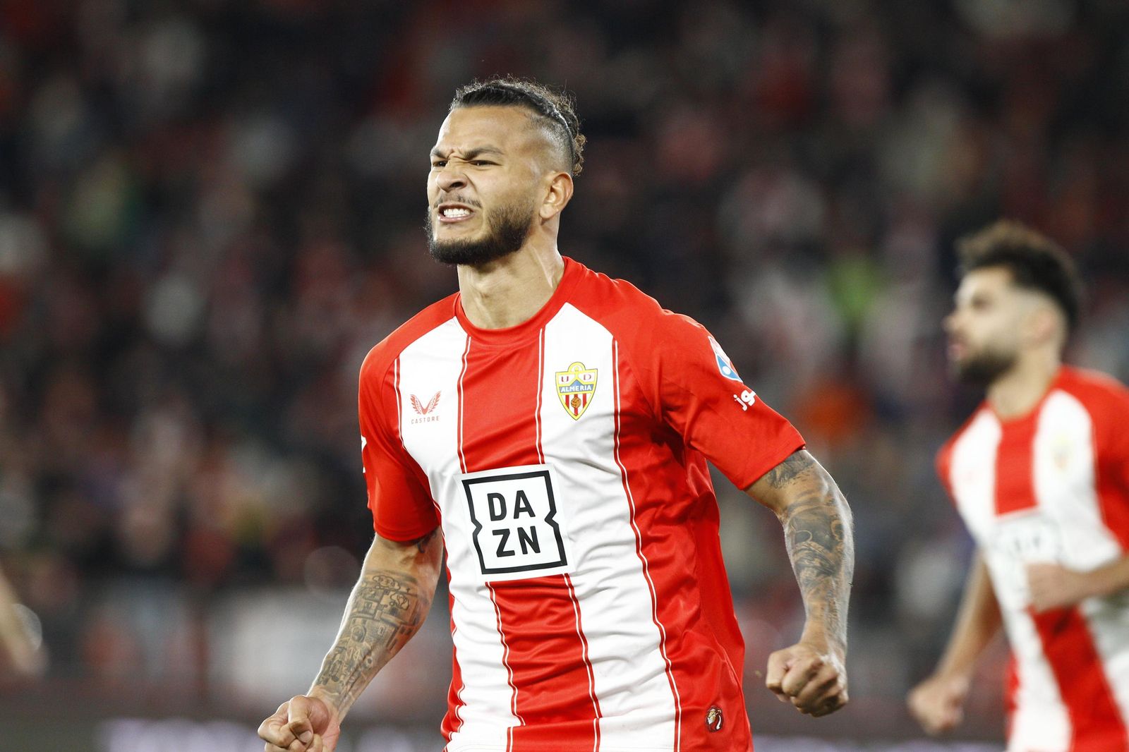 La U.D. Almería empata a uno contra el Cádiz y es campeón de invierno, en imágenes