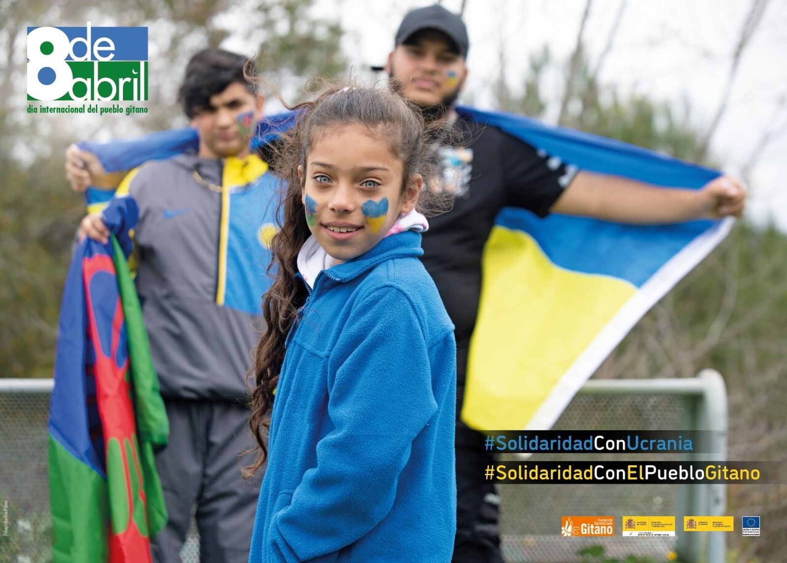 Cartel del Día Internacional del Pueblo Gitano, en solidaridad con Ucrania.