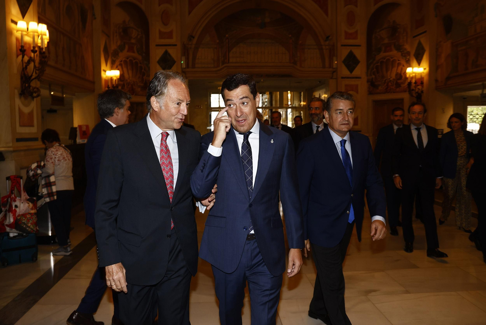 Foro Joly con Juanma Moreno en Madrid, todas las imágenes