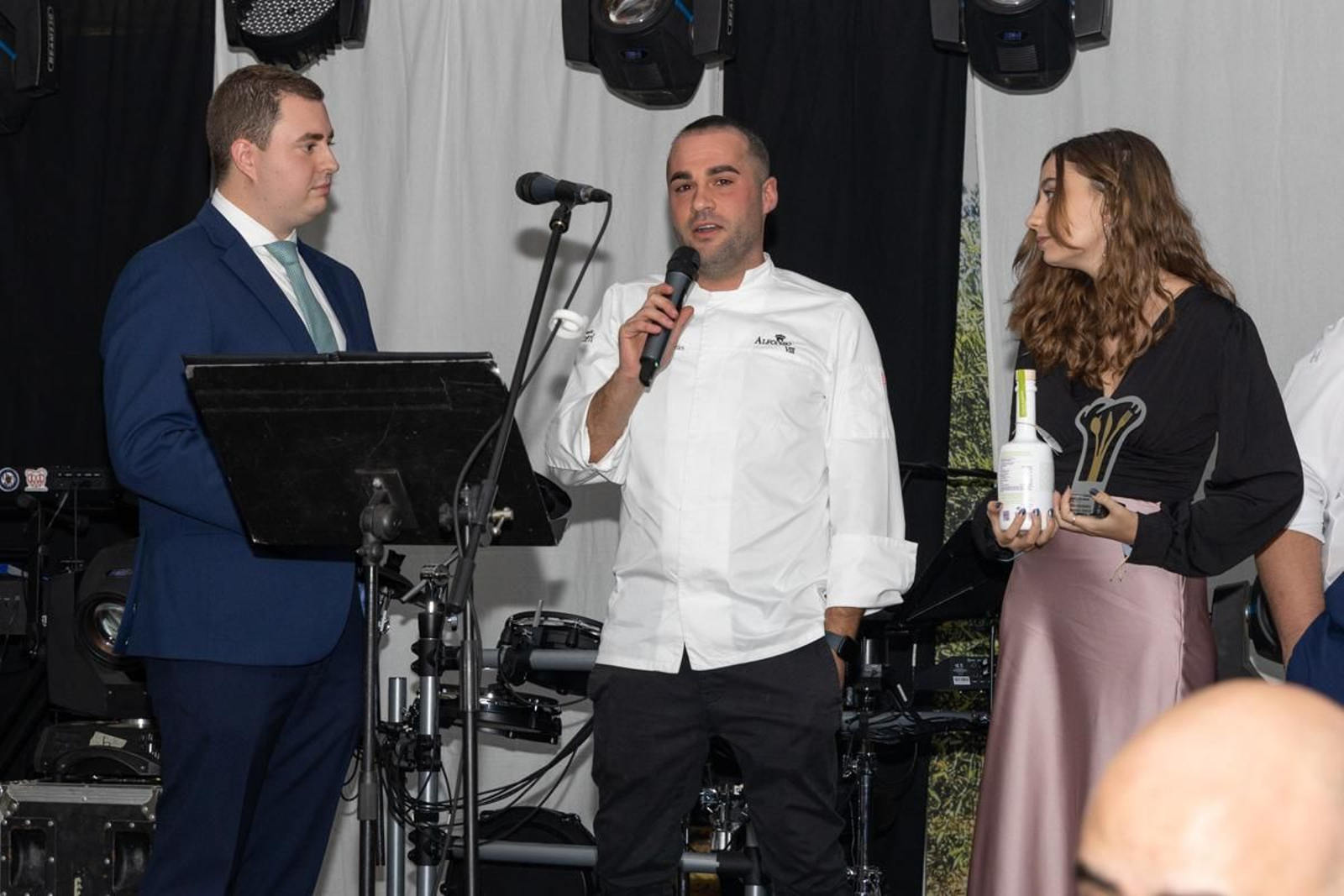 VII cena solidaria de la Asociación para la Lucha contra las Enfermedades de la Sangre (ALES), en imágenes