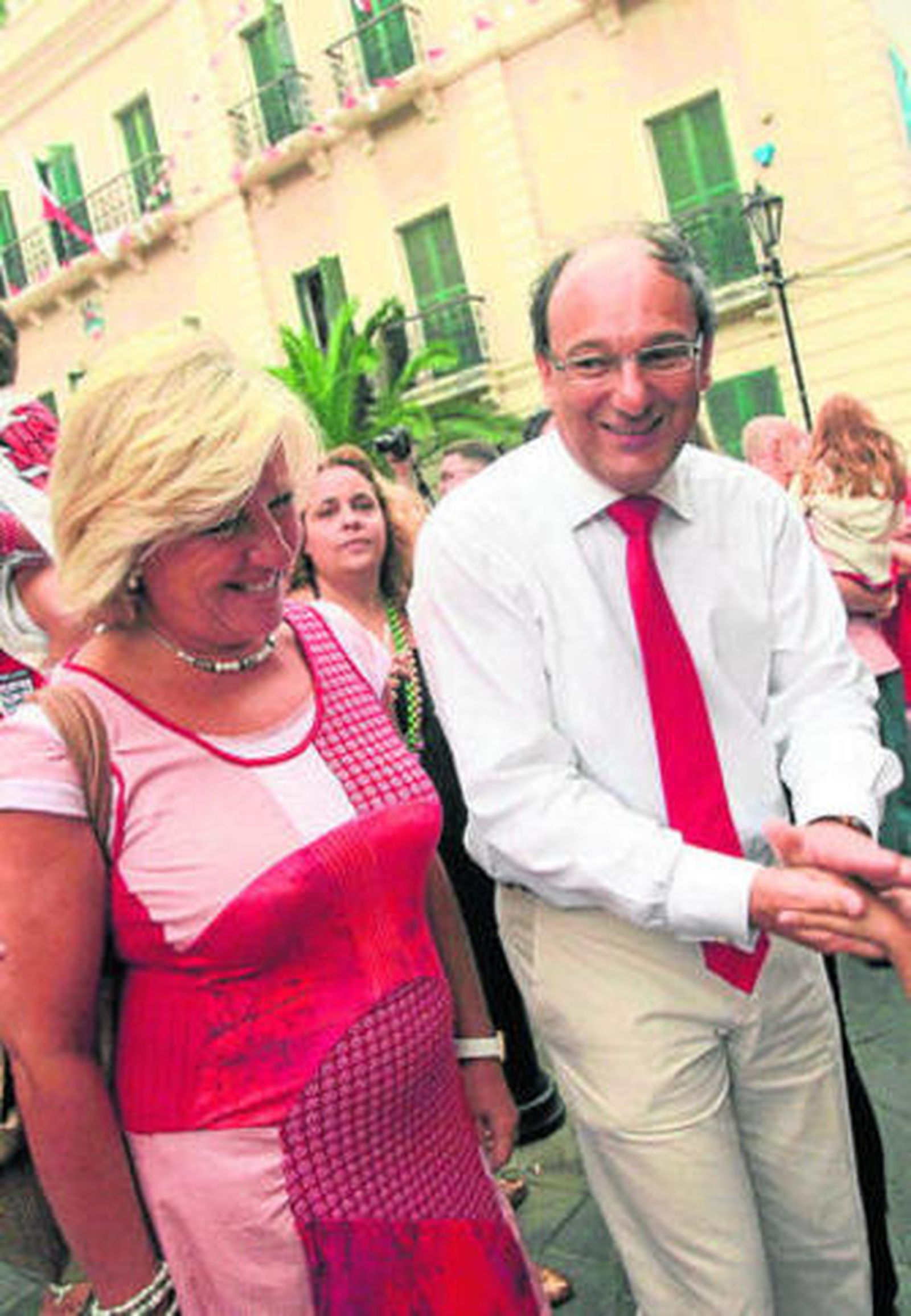 Peter Caruana, ministro principal de Gibraltar.