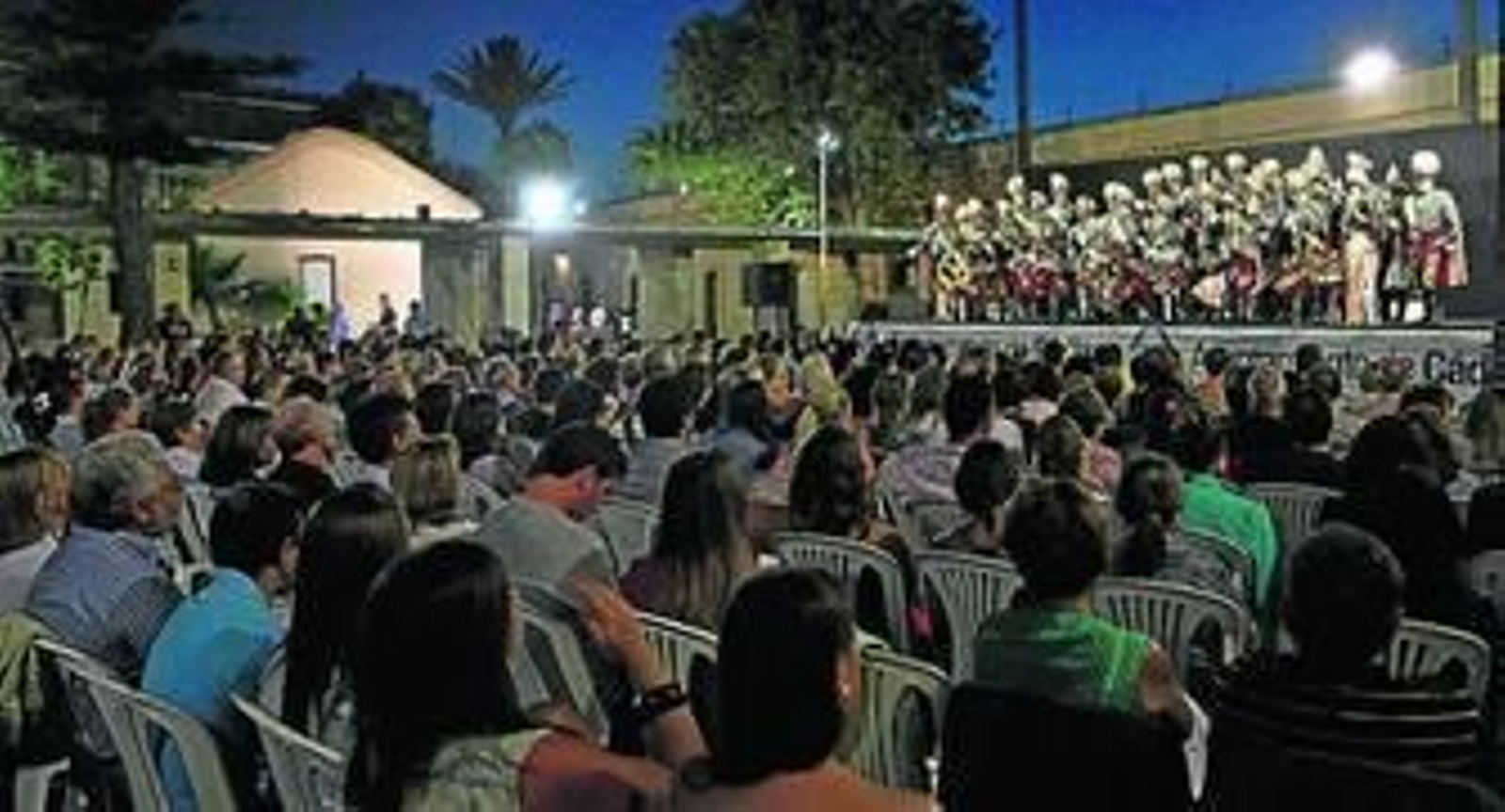 El coro 'Los dictadores' actúa en la edición de 'Me Río de Janeiro' de 2014.