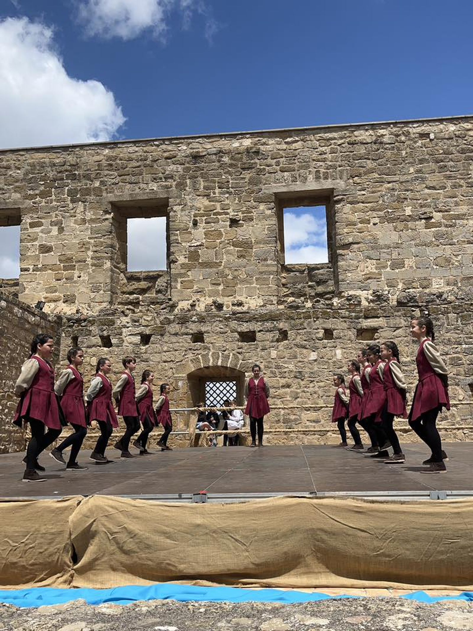 Historia y tradición se dan la mano en Sabiote, en imágenes