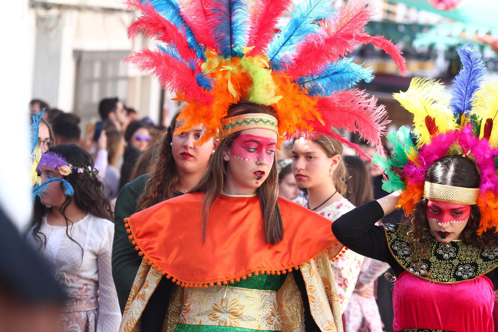 Imágenes del desfile de la XIX Feria Medieval del Descubrimiento, en Palos de la Frontera