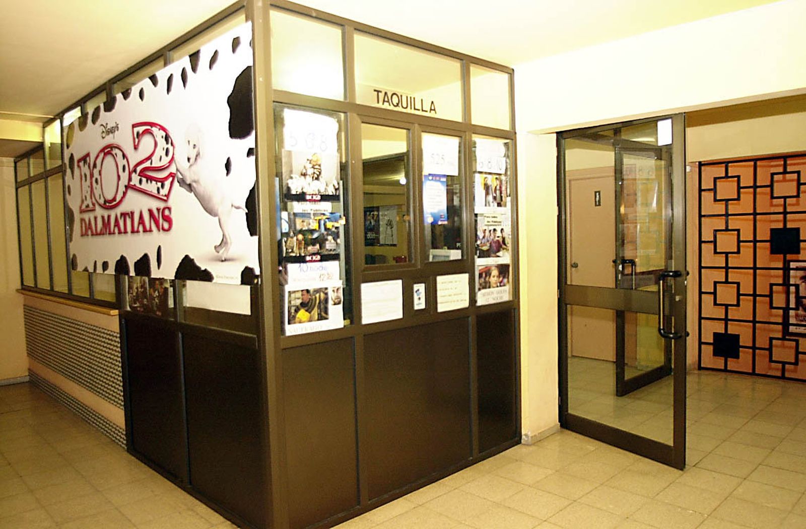 Taquilla del cine Fantasio en Huelva.