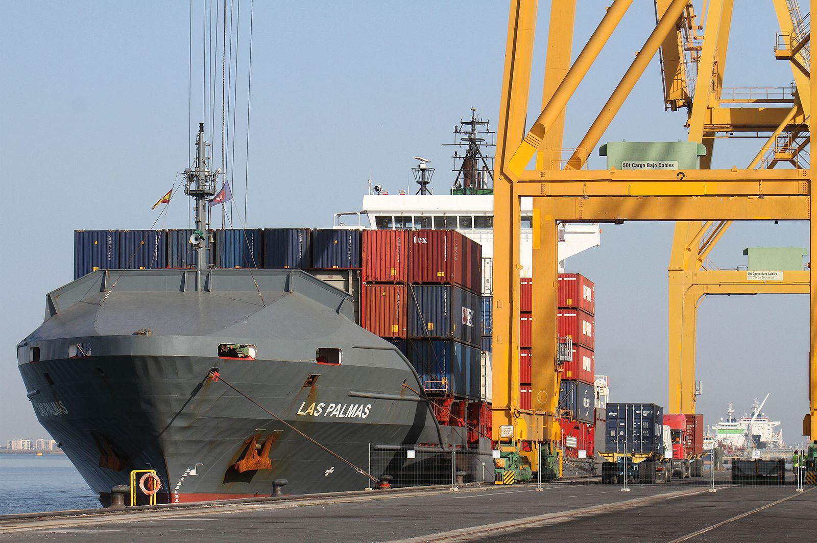 Actividad exportadora en el Puerto de Huelva.