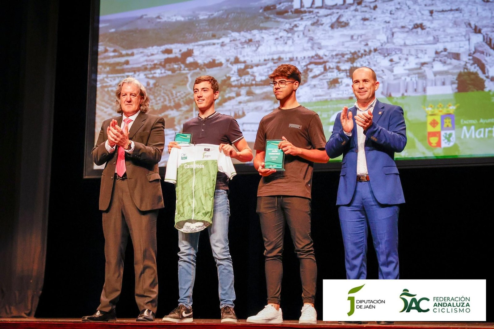 Fiesta fin de temporada del ciclismo jiennense en Martos, en imágenes