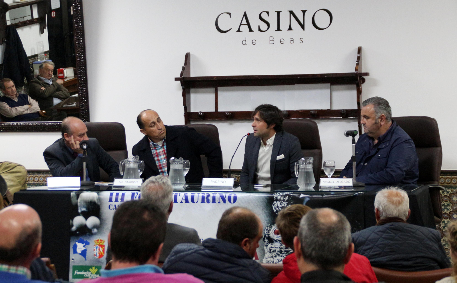 Andrés Romero junto a Paco Barroso y Miguel Delgado en la jornada inaugural de Beas