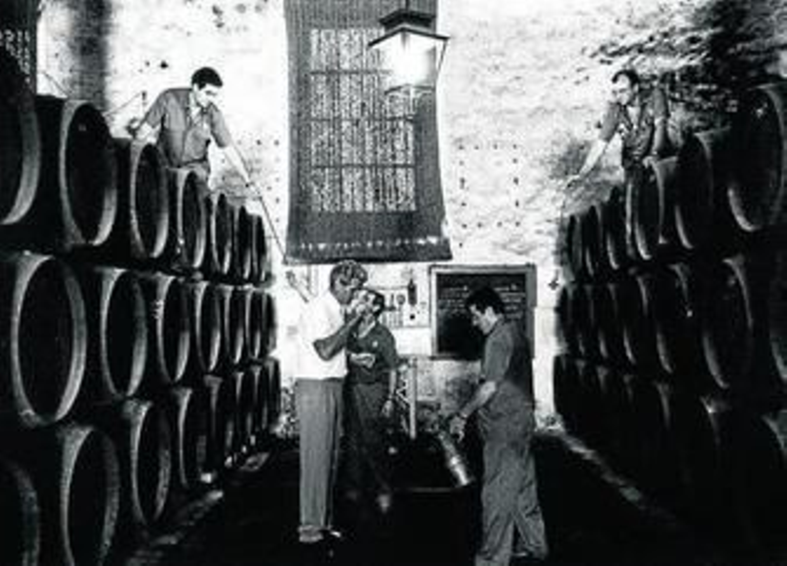 Una cata en la bodega de Osborne.