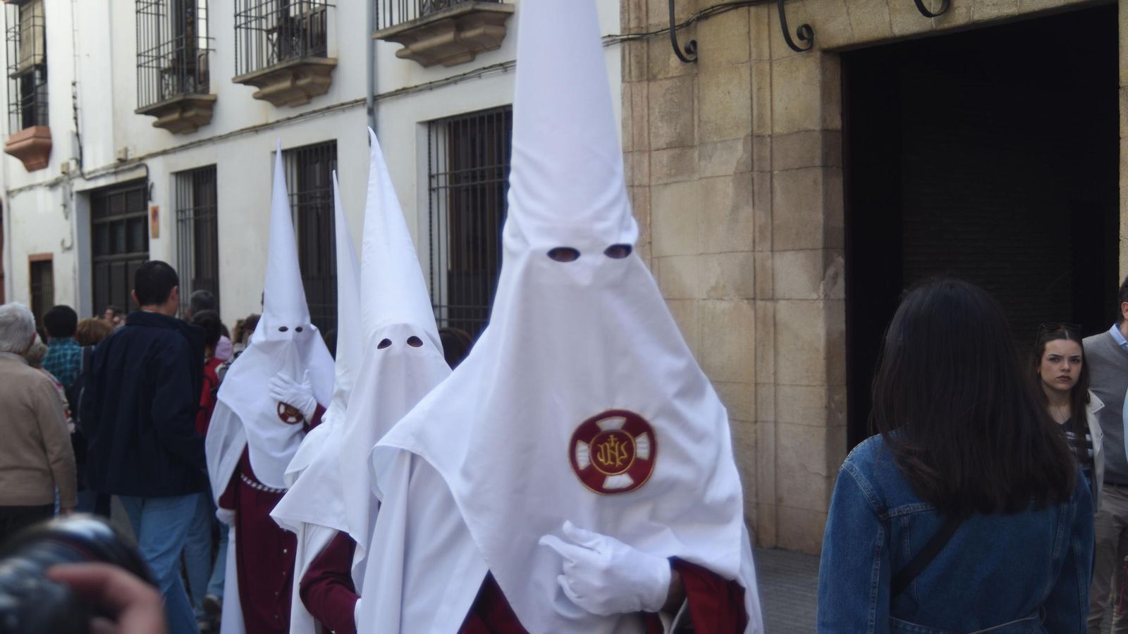 Los nazarenos de Sentencia, tras la suspensión de su estación de penitencia.