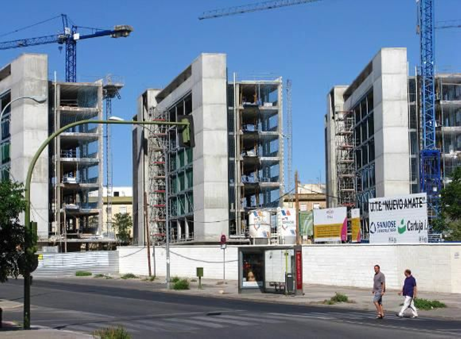 El PSOE critica las "ambigüedades" del Consistorio y pide que aclare el precio final de los pisos