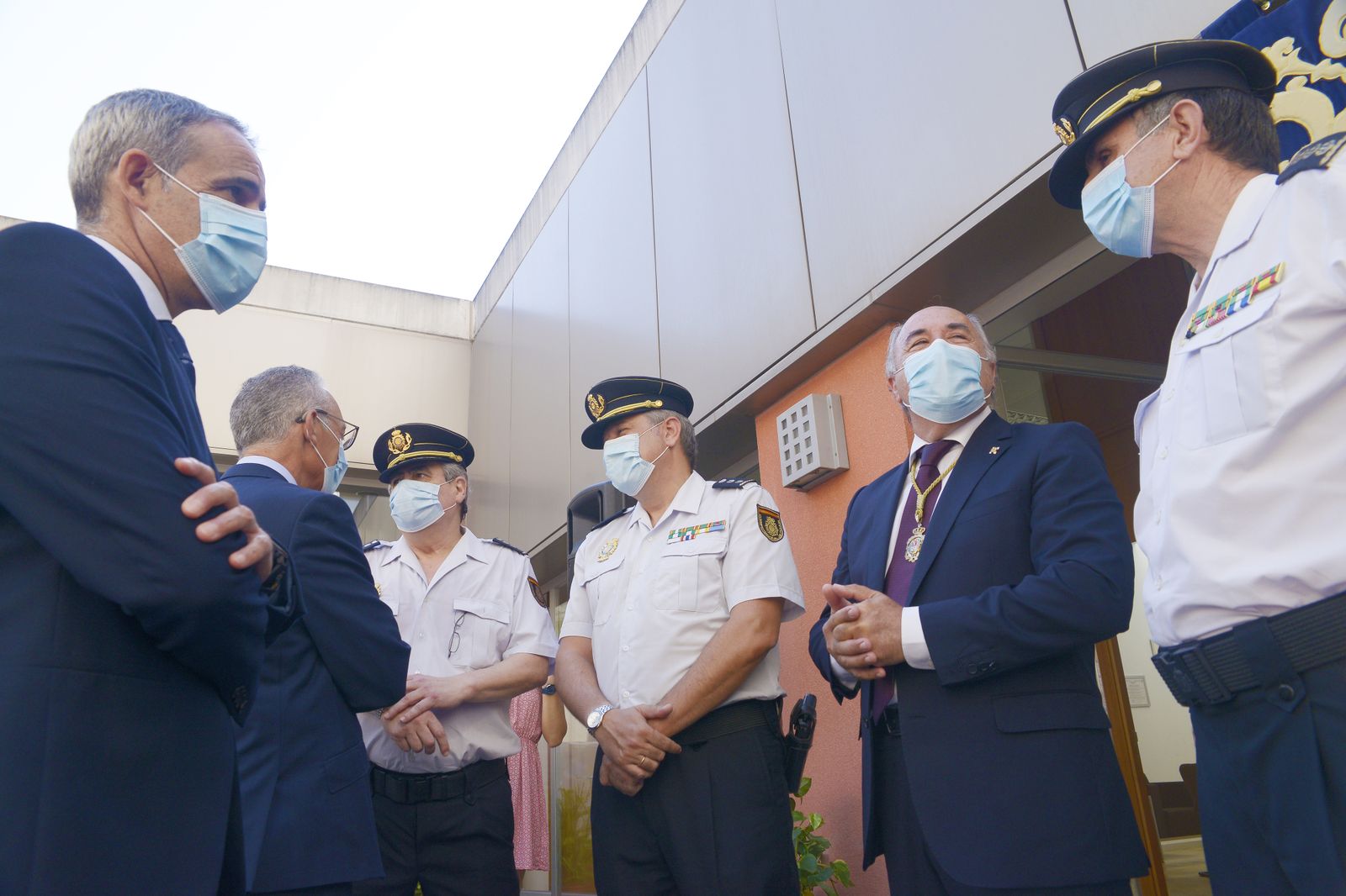 Fotos de la toma de posesion del cargo del nuevo comisario de la Policía Nacional