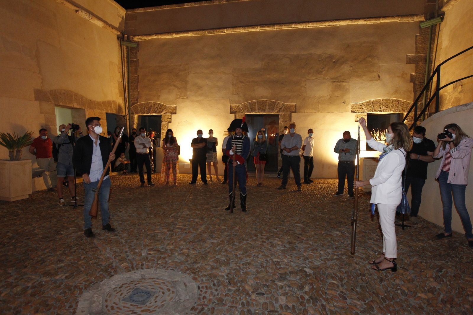 Historia teatralizada del castillo de Guardias Viejas. El Ejido