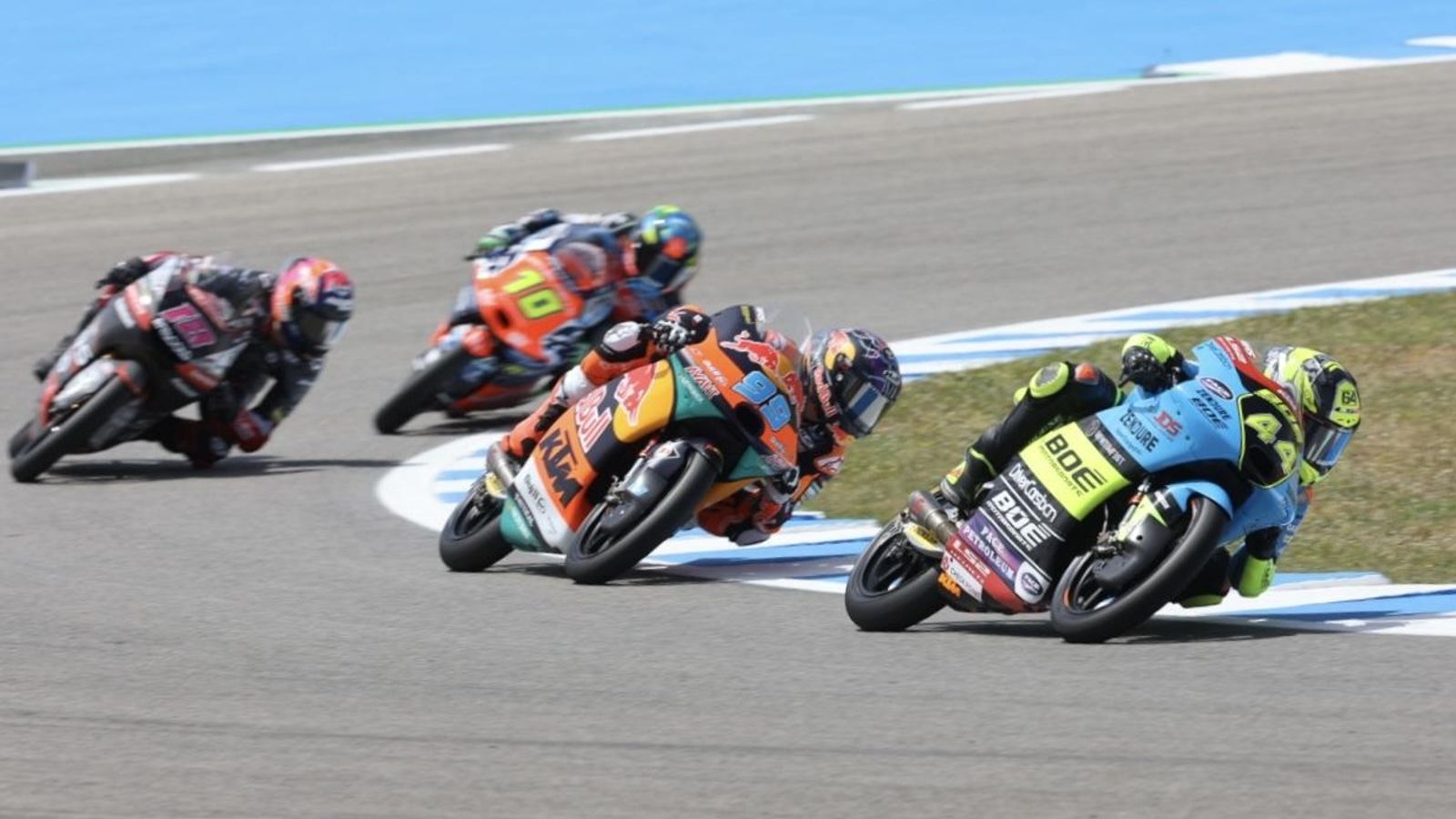 David Muñoz (44) y José Antonio Rueda (99), durante los FP2.