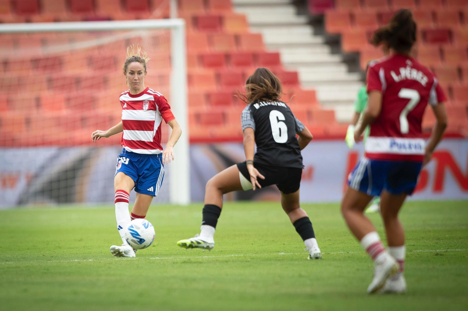 Las mejores imágenes del Granada CF Femenino-Levante Badalona