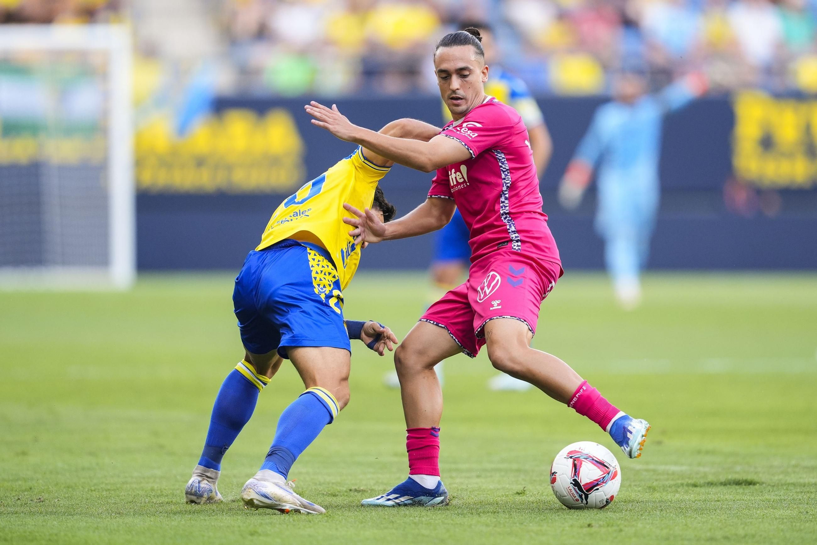 Luismi Cruz en el Cádiz-Tenerife de la primera vuelta.