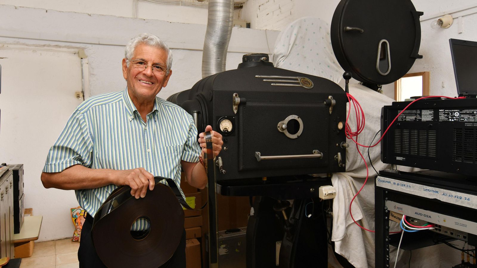 Rafael Cansino, propietario de Cinema Tomares.