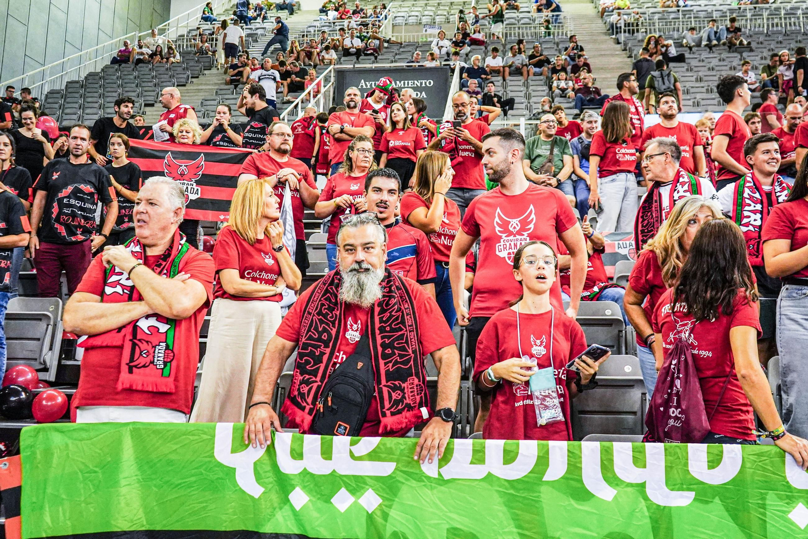 Encuéntrate en las gradas del Palacio de Deportes en el partido del Covirán Granada