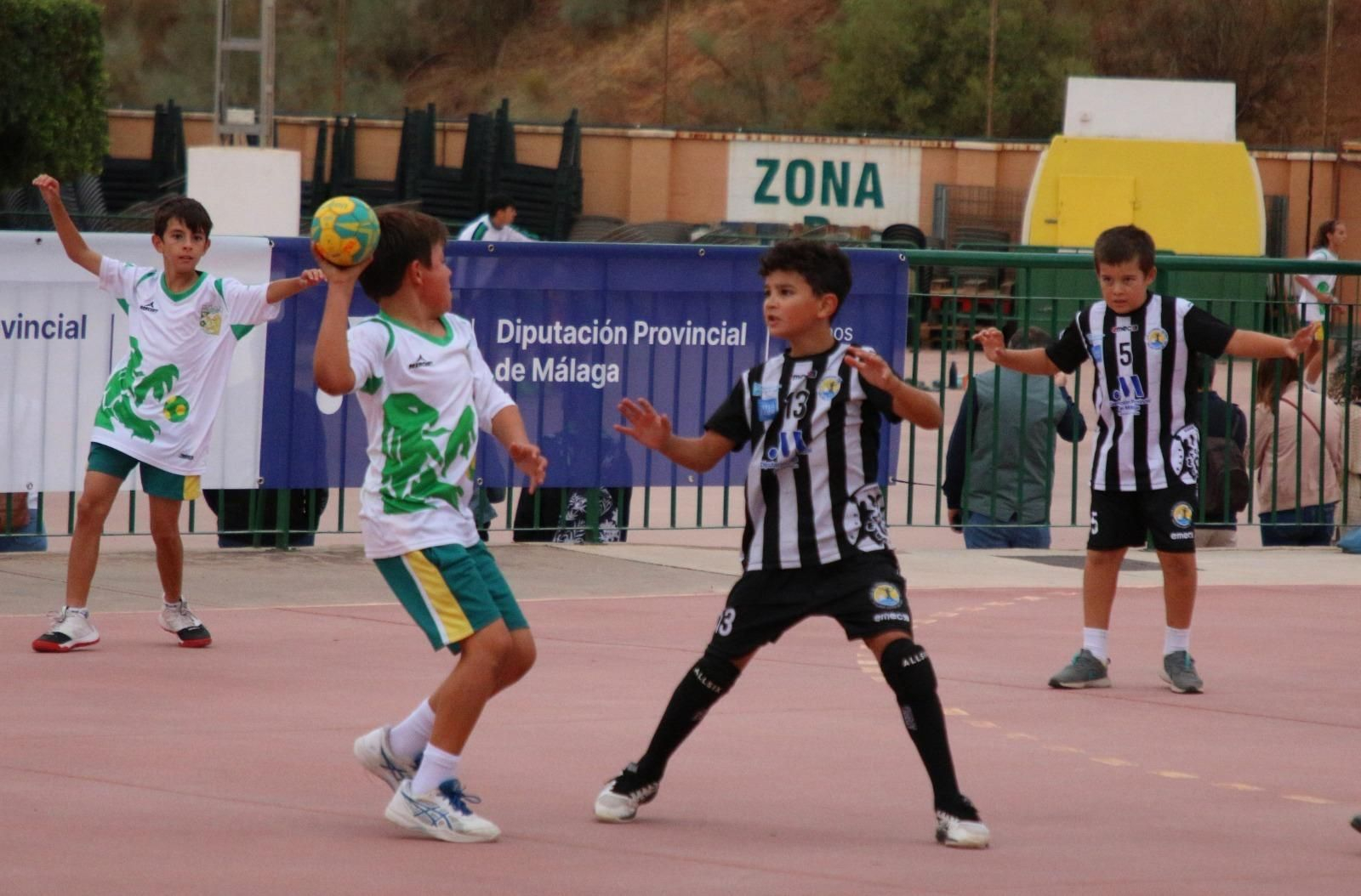 Jornada de promoción del balonmano base.