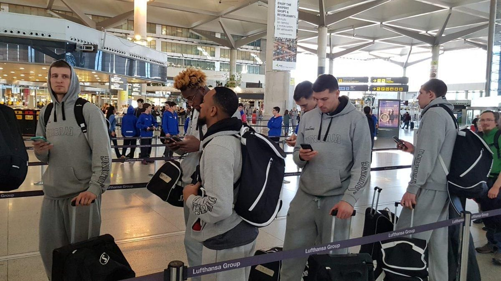 El Unicaja, antes de partir de Málaga.