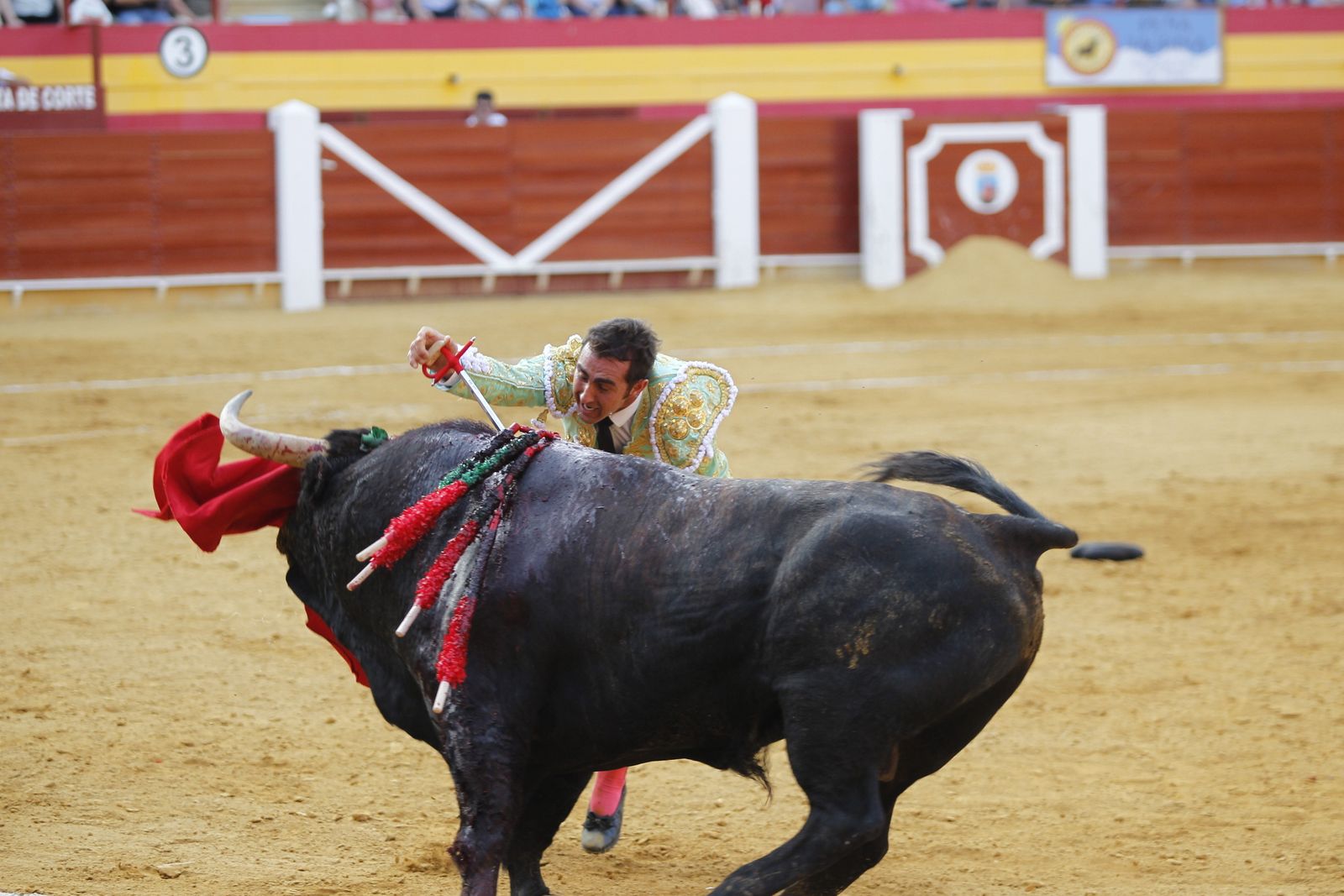 Fotogalería corrida de toros Roquetas de Mar. El Fandi, Castella, Cayetano.