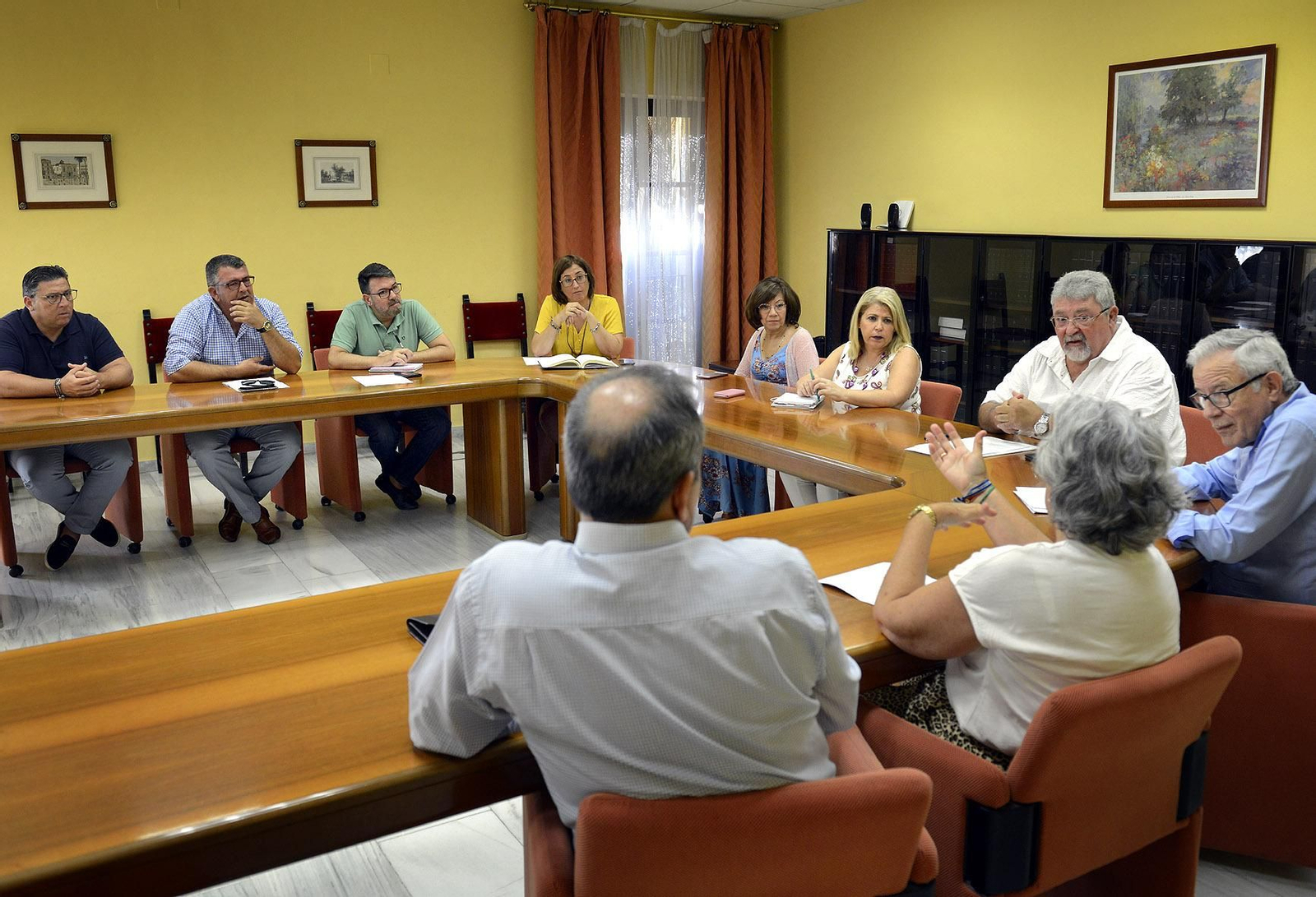 Un momento de la reunión con los representantes de las organizaciones. Un momento de la reunión con los representantes de las organizaciones.