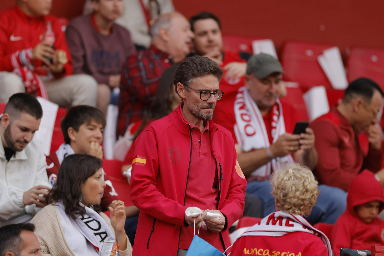 Búscate en las fotos del Sevilla-Juventus