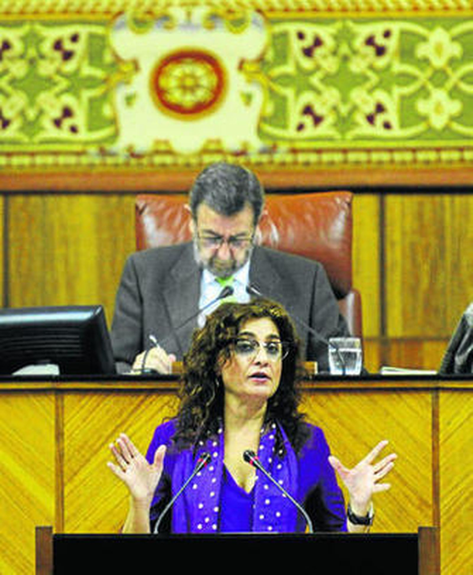 María Jesús Montero, consejera de Hacienda, en la sesión plenaria del pasado miércoles.