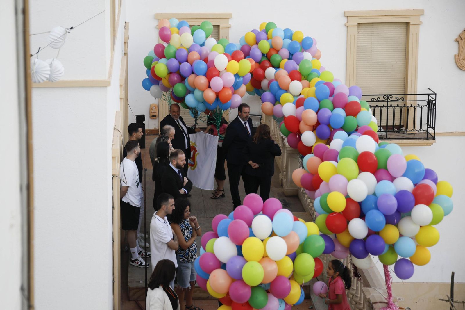 Las imágenes de la misa vespertina y procesión del Cristo de la Luz de Dalías
