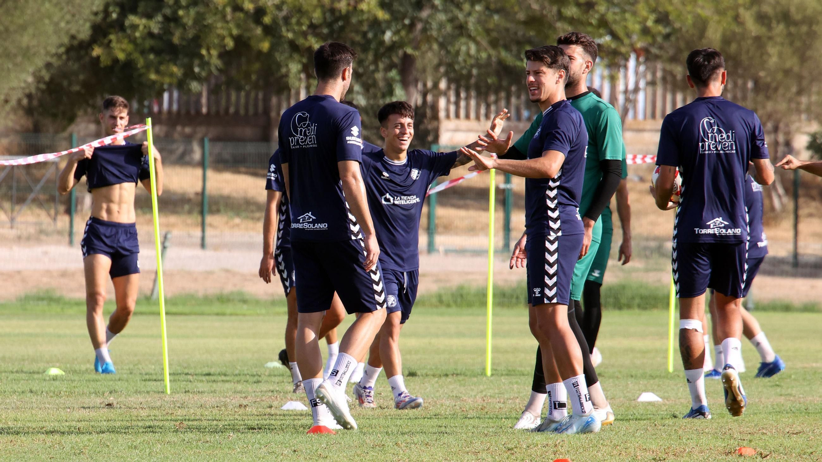 Imágenes del entrenamiento del Xerez DFC en el 'Pepe Ravelo' de Chapín