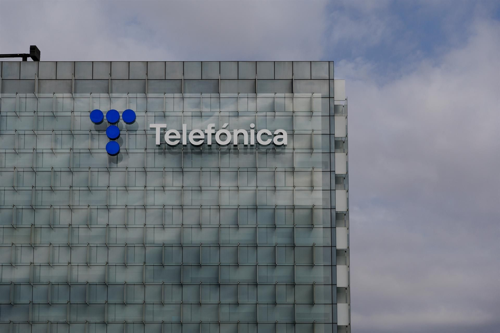 Exterior de la sede de Telefónica en Madrid.