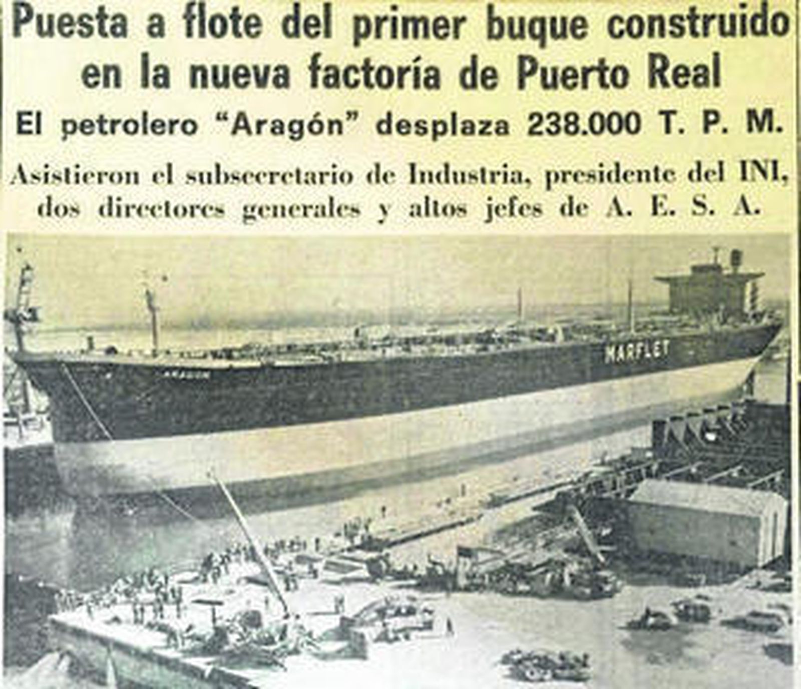 Botadura del primer barco construido en la factoría, en octubre de 1975.