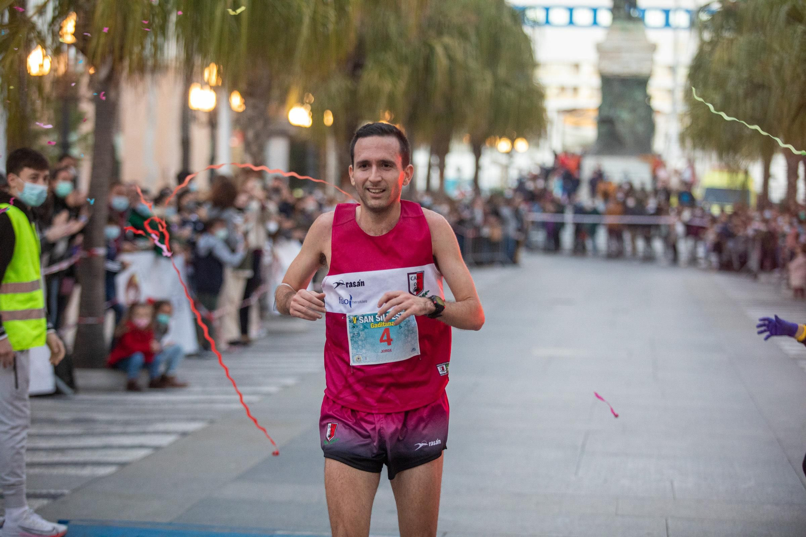 La V San Silvestre gaditana, en imágenes