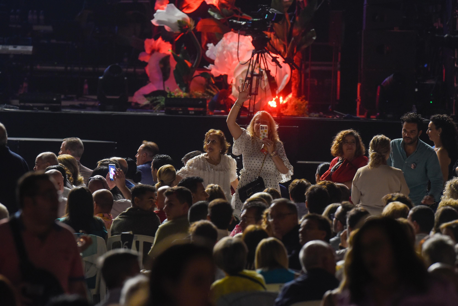 Búscate en el concierto de Isabel Pantoja
