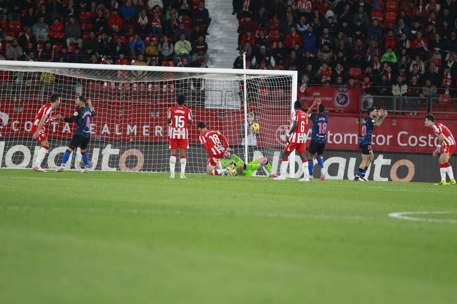 Las mejores imágenes del partido de fúbol U.D. Almería-Sevilla F.C.