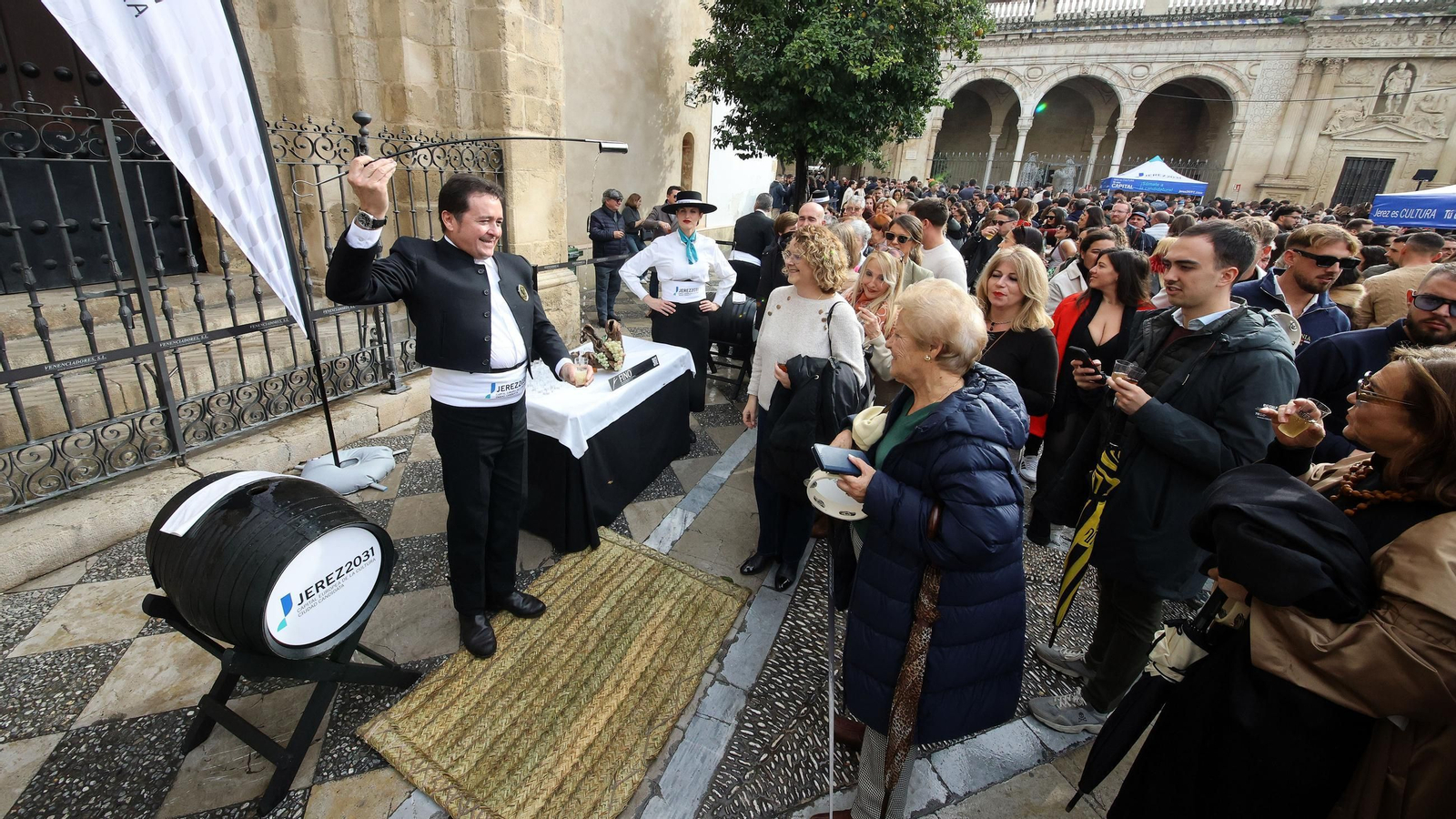 Imágenes de la zambomba BIC en Jerez