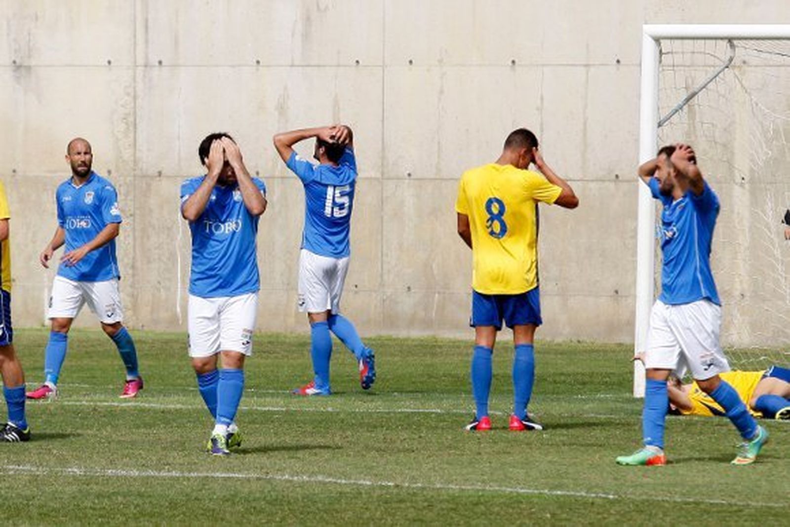 Oportunidad perdida (2-1)