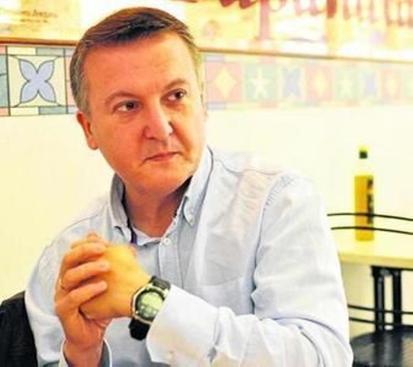 Juanmi Becerra apuesta por la unificación a través de la integración de ambos clubes desde la igualdad.