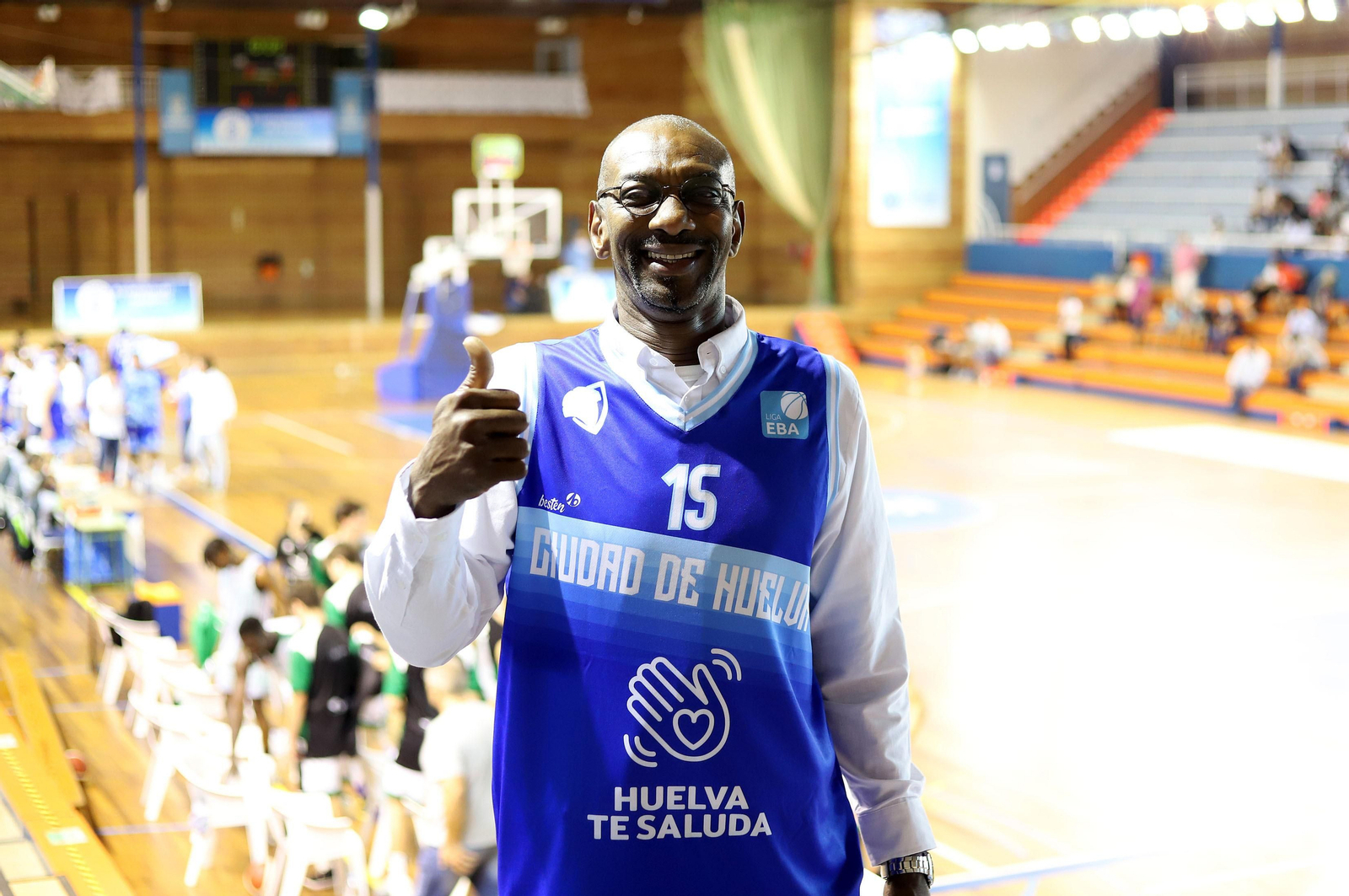 Ray Smith, en el Estrada durante el homenaje que le tributó el Ciudad de Huelva.