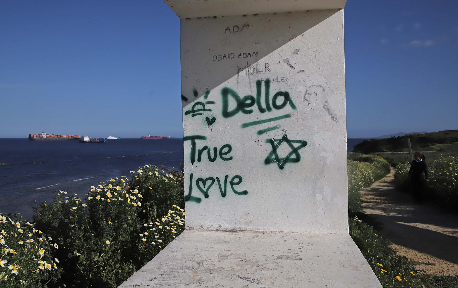 Fotos del estado de abandono del Parque del Centenario de Algeciras