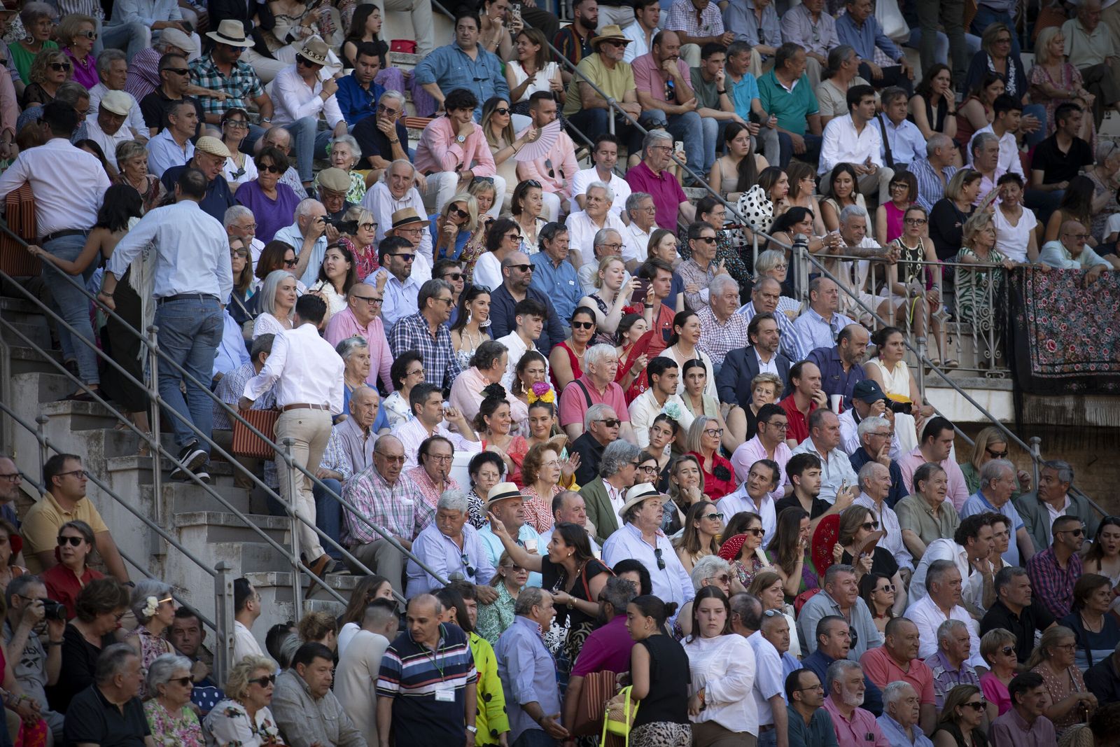 El Fandi vuelve a deleitar ante su afición